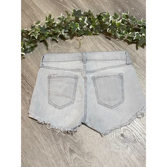 Jean shorts - Picture 2 of 3